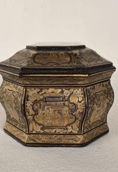 19th Century Chinese Lacquered Gilt Tea Caddy - 4563127