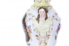 19th Century Dresden Porcelain Decorative Urn - 1822714