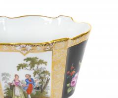 19th Century Dresden Porcelain Gilt Painted Decorative Cachepots - 4707732