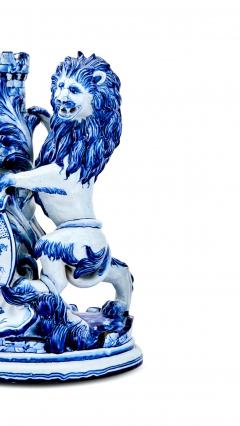 19th Century Dutch Delft Blue White Lion Sculpture Decorative Piece - 3534906