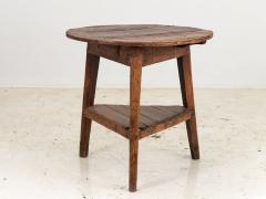 19th Century English Fruitwood Cricket Pub Table - 3756022