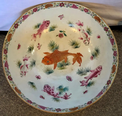 19th Century Famille Rose Chinese Export Punch Koi Decorated - 2621775