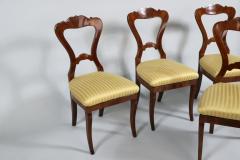 19th Century Fine Set of Four Biedermeier Walnut Chairs Vienna c 1825  - 3860957