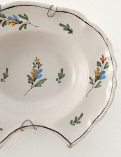 19th Century French Fa ence Shaving Bowl - 4001185