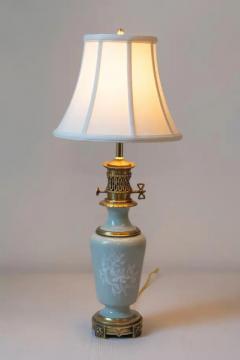 19th Century French Porcelain and Bronze Table Lamp with Floral Motif - 3918596