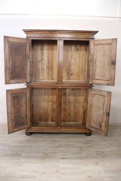 19th Century Italian Antique Cabinet in Solid Carved Walnut - 2958627