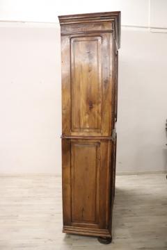 19th Century Italian Antique Cabinet in Solid Carved Walnut - 2958632