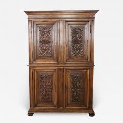 19th Century Italian Antique Cabinet in Solid Carved Walnut - 2962750