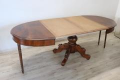 19th Century Italian Louis Philippe Walnut Oval Extendable Dining Table - 3045811