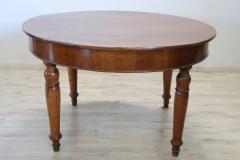 19th Century Italian Louis Philippe Walnut Round Extendable Dining Table - 2678751