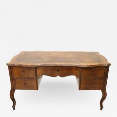 19th Century Italian Louis XV Style Walnut Large Writing Desk - 2305634