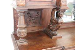 19th Century Italian Renaissance Style Carved Walnut Large Sideboard - 3354307