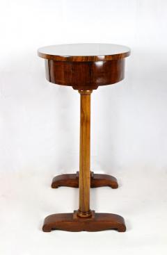 19th Century Oval Biedermeier Nutwood Side Table Austria circa 1830 - 4624113