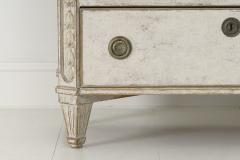 19th Century Pair Of Swedish Gustavian Painted Bedside Commodes - 781411