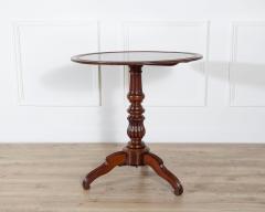 19th Century Round Mahogany Tilt Top Pedestal Table - 4402326