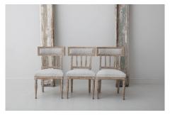 19th Century Set of Six Swedish Gustavian Period Chairs In Original Paint - 631655