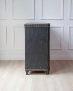 19th Century Swedish Black Painted Pine Chest of Drawers - 4564410