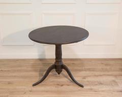 19th Century Swedish Gustavian Tilt Top Table in Painted Finish - 4507282