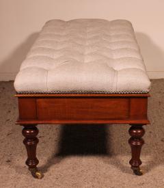 19th Century Walnut Bench Covered With A Chesterfield Style Seating - 3603103
