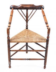 19th Century Wooden Spindle Corner Chair with Rush Seat - 4501744