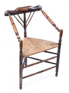 19th Century Wooden Spindle Corner Chair with Rush Seat - 4710289