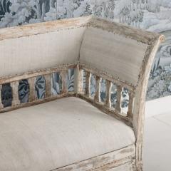 19th c Swedish Gustavian Trundle Daybed in Original Paint - 4539112