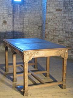 19th century Gothic Revival Center Table in the manner of Pugin - 671780