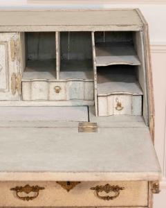 19th century Scandinavian bureau with exquisite carved detailing - 4506624