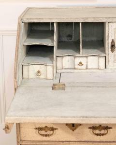 19th century Scandinavian bureau with exquisite carved detailing - 4506626