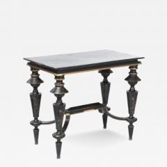 19th century black lacquered and gilt Japanese style table - 2985429