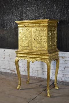 19th century gilt jewelry cabinet with fitted 17th century Italian Interior - 740483