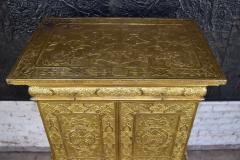 19th century gilt jewelry cabinet with fitted 17th century Italian Interior - 740490