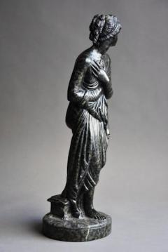 19thc serpentine figure of Venus Italica - 4799853