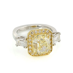 2 carat Radiant Cut Diamond Fancy Yellow GIA Ring - 4045798