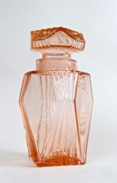 20th Century Art Deco Glass Decanter Set Of Seven Coral Colored AT ca 1920 - 4319900