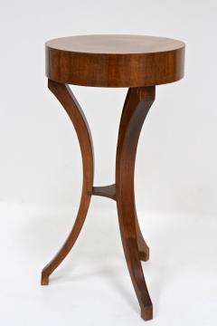 20th Century Art Deco Side Table Gueridon Table Nutwood Austria ca 1920 - 3935313