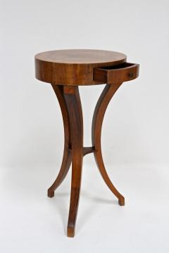 20th Century Art Deco Side Table Gueridon Table Nutwood Austria ca 1920 - 3935319