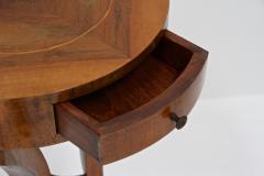 20th Century Art Deco Side Table Gueridon Table Nutwood Austria ca 1920 - 3935321