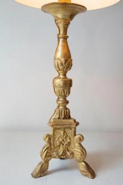 20th Century French Carved Giltwood Table Lamp with Tripod Base - 4106012