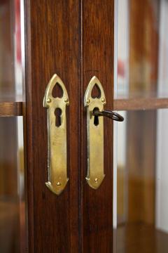 20th Century Mahogany Vitrine Cabinet with Faceted Glass Austria circa 1910 - 3443629