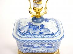20th Century White Blue Porcelain Gilt Gold Painted Wood Base Small Table Lamp - 4085993