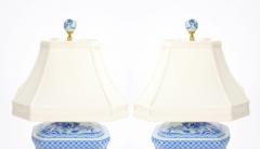 20th Century White Blue Porcelain Gilt Gold Painted Wood Base Small Table Lamp - 4086000