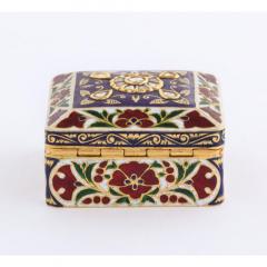 22 Karat Jaipur Indian Gold Enamel and Diamonds Pill Snuff Box - 1064006