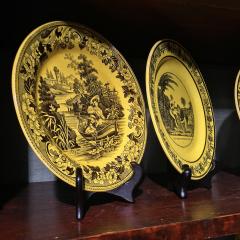 2943 Set of Twenty Eight Pieces of 19th C Yellow Creil and Montereau Tableware - 2508702