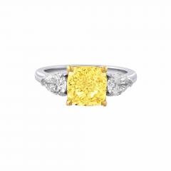 3 01ct Cushion Cut VVS2 Clarity Three Stone Diamond Engagement Ring - 4649419