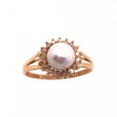 4 Karat Yellow Gold Fashion Pearl Ring with Diamonds - 2740467