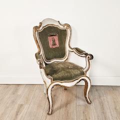 4 Swedish Baroque Painted and Gilt Chairs with Armorial Upholstery circa 1760 - 3604251