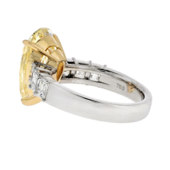 4 carat Fancy Yellow Pear Cut Diamond Engagement Ring - 4045793