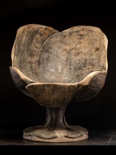 4 chairs hand carved out of one solid block in the form of a stylized flower - 4260512