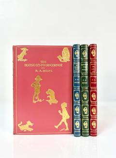 4 vols A A Milne Winnie The Pooh Series - 4765995